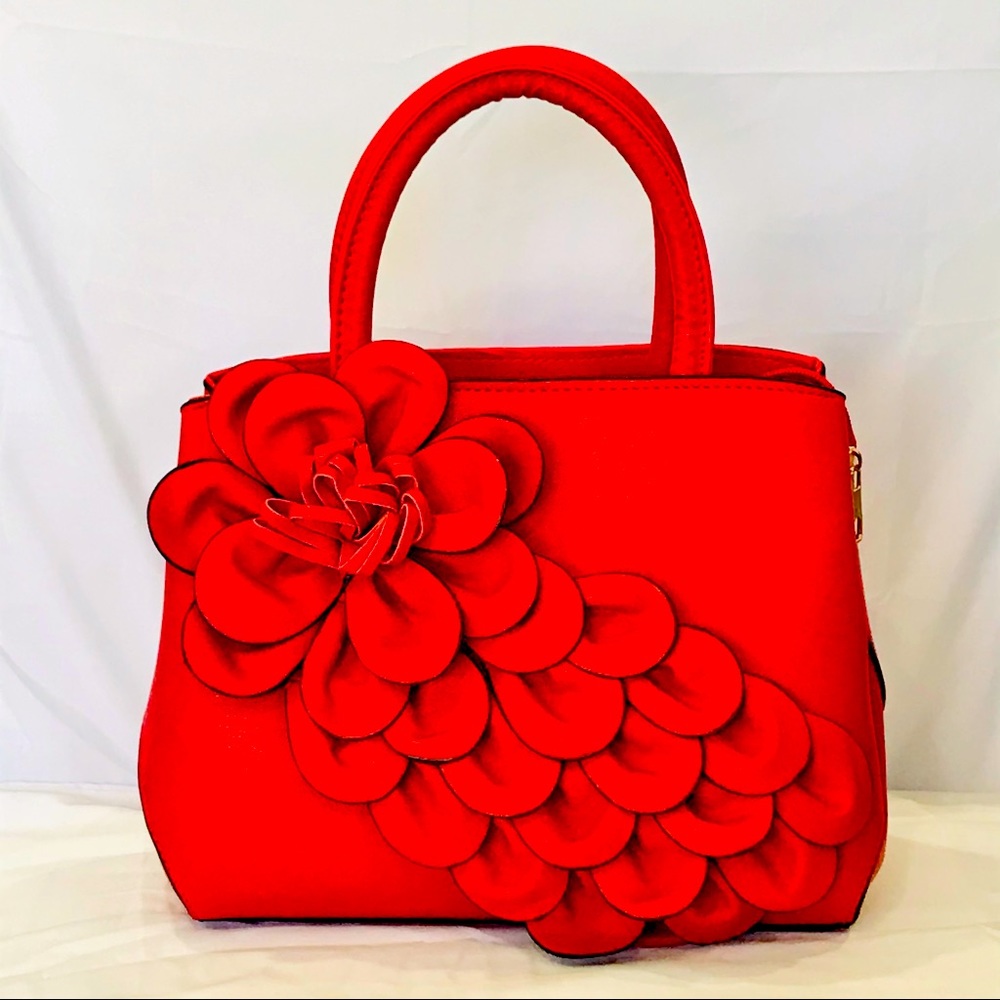 Elegant Red Floral Shoulder Bag